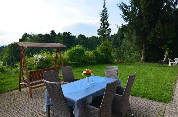 Cushy Apartment with Jacuzzi, Sauna, Solarium, BBQ, Balcony