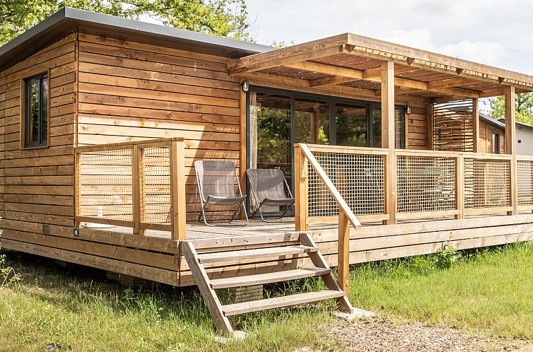Vakantiehuis Portland Chalet in Lalin, Het groene Spanje: Ontspan op de veranda te midden van de prachtige natuur.