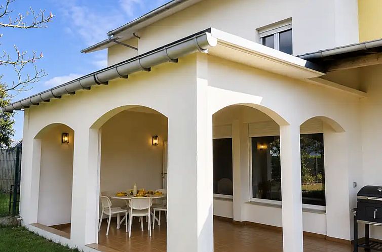 Guest house 21140201 - Holiday property Green Spain - Huis voor 8 personen naast Luarca Golf