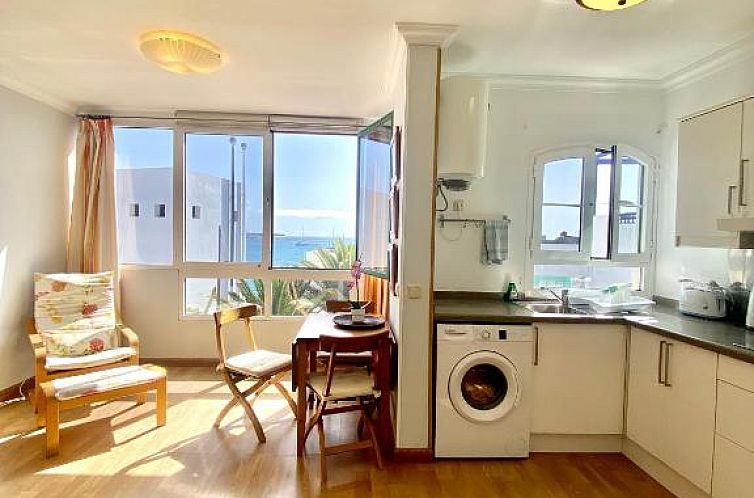 Sounds of The Sea Apartment
