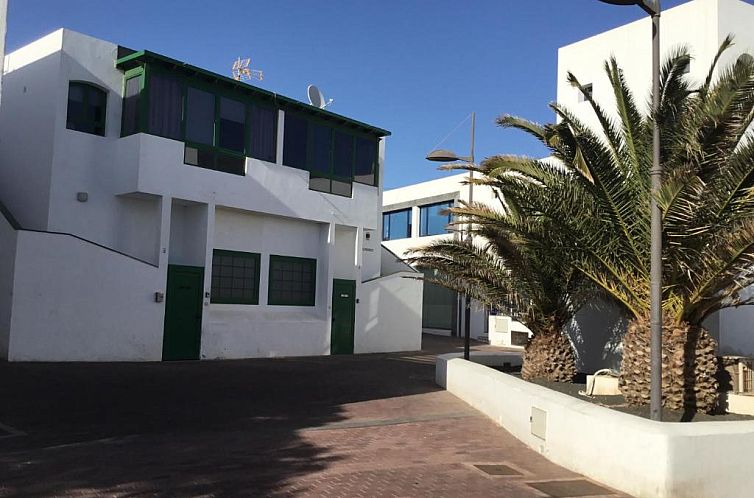 Sounds of The Sea Apartment