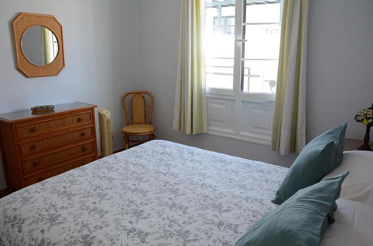 Sounds of The Sea Apartment