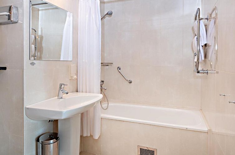 Center Hotel- Sure Hotel by Best Western Center