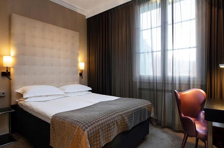 Elite Plaza Hotel