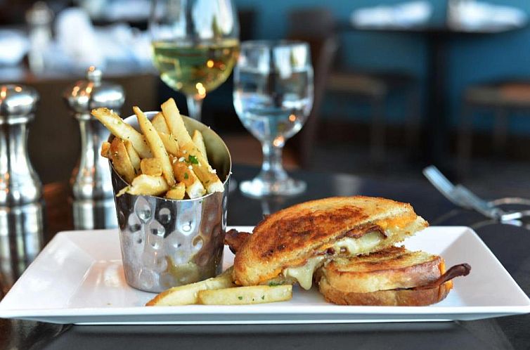 DoubleTree by Hilton San Francisco Airport North