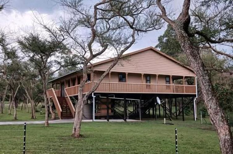 Hippo Water Front Lodge