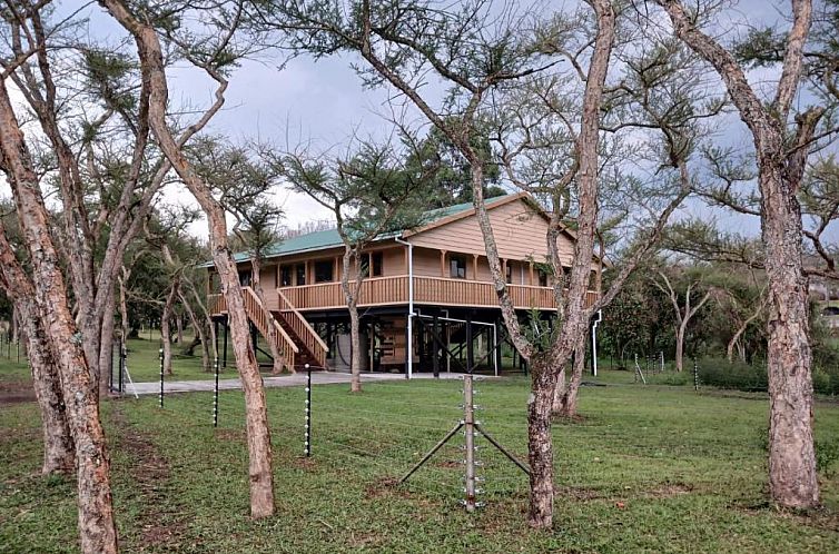Hippo Water Front Lodge
