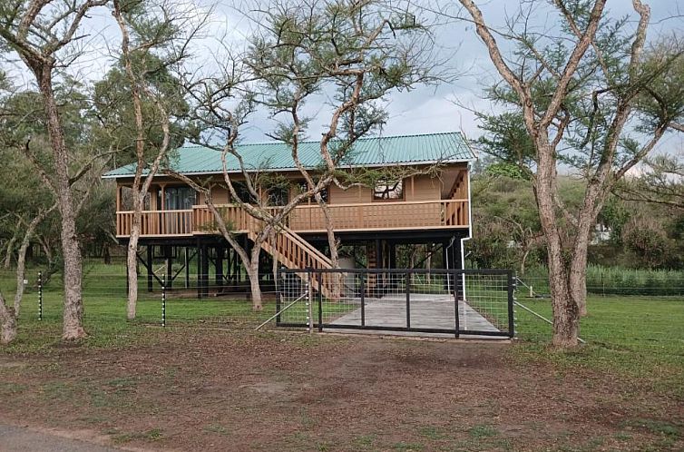 Hippo Water Front Lodge