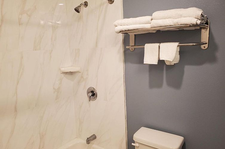 Ocean Surf Inn & Suites
