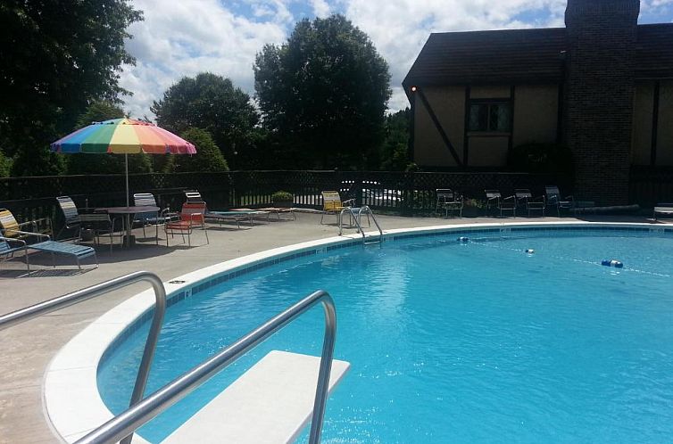 Highland Manor Inn