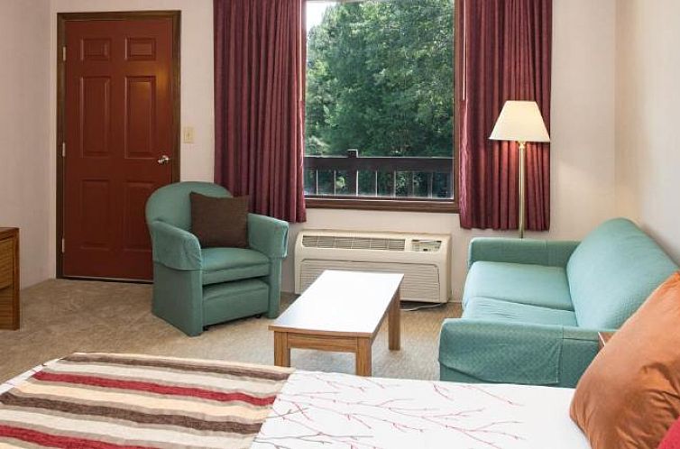 Highland Manor Inn