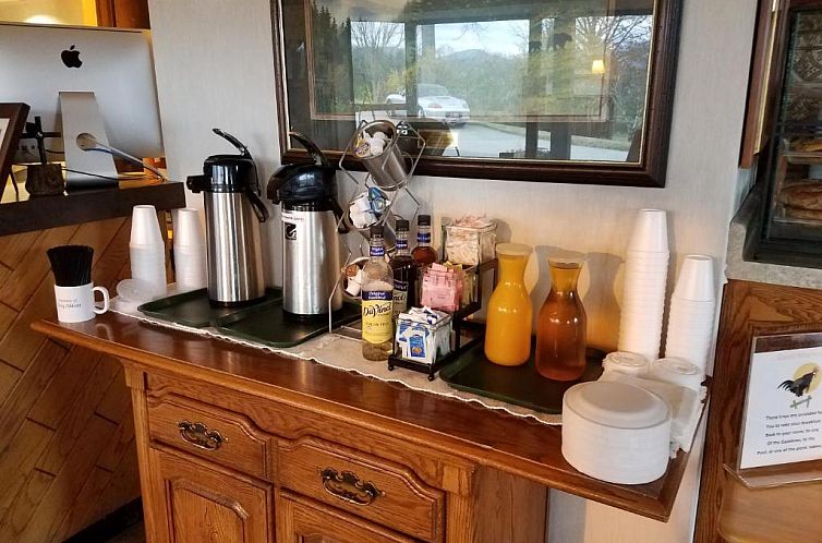 Highland Manor Inn