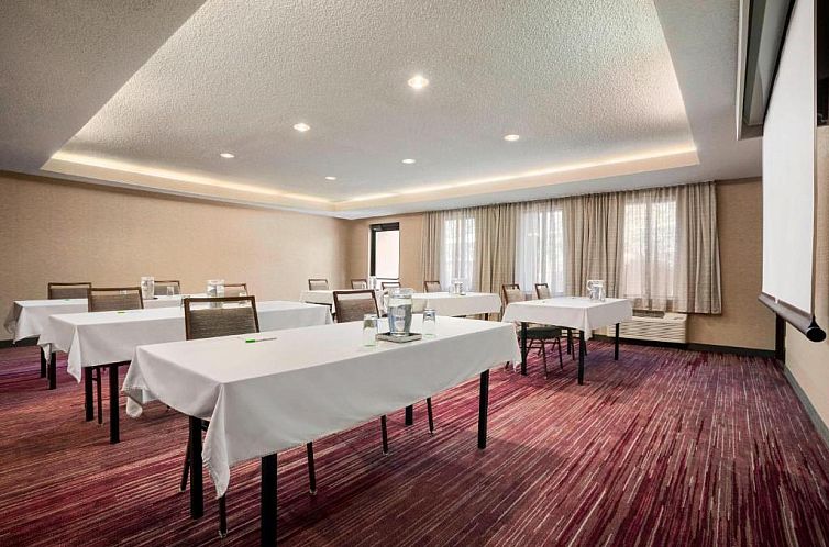 Courtyard by Marriott Springfield