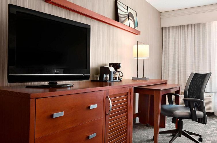 Courtyard by Marriott Springfield