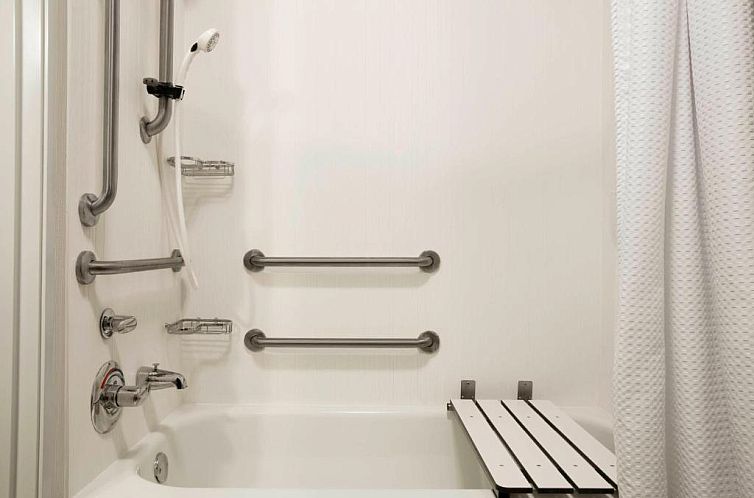 Courtyard by Marriott Springfield