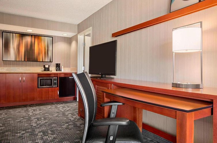 Courtyard by Marriott Springfield