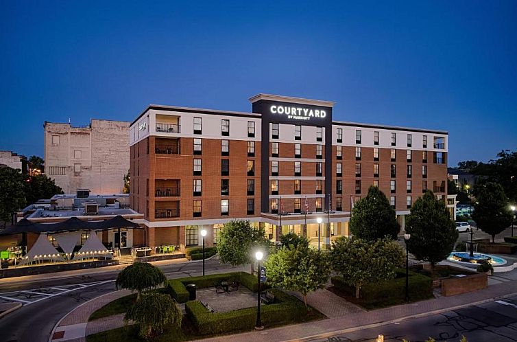 Guest house 21725504 - Apartment Midwesten - Courtyard by Marriott Springfield Downtown