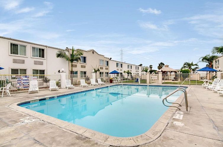 Motel 6-Carson, CA