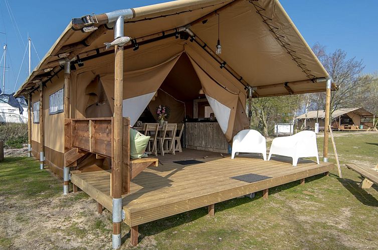 Safari Lodge 5 people, with private sanitary facilities