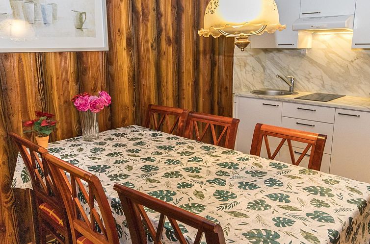 Vakantiehuis Kylpylä-hotelli, huone 448