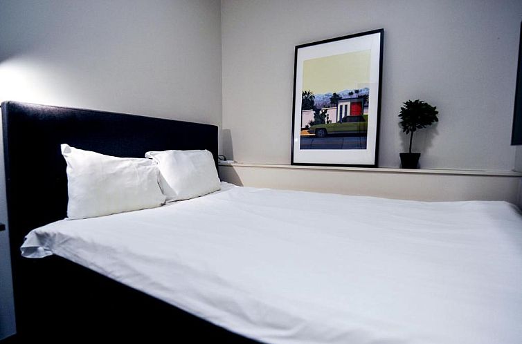 Moment Hotels