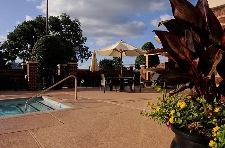 Hampton Inn & Suites Nashville-Vanderbilt-Elliston Place