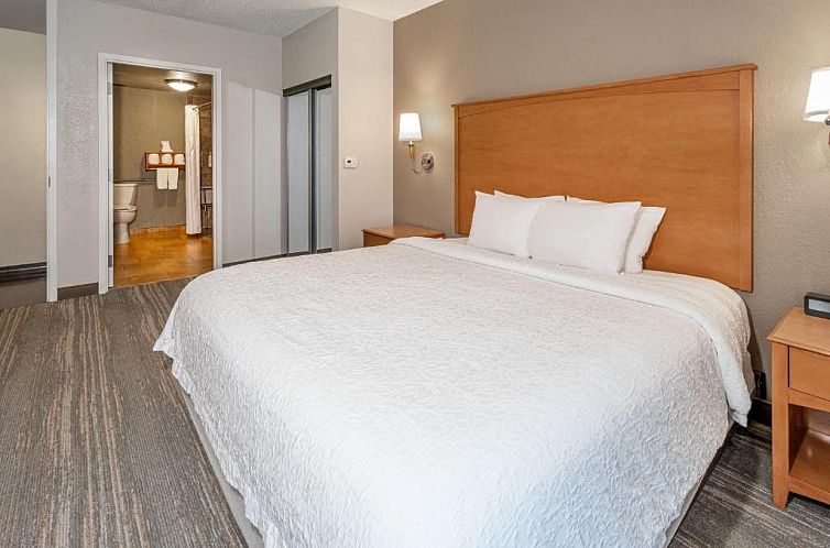 Hampton Inn & Suites Nashville-Vanderbilt-Elliston Place