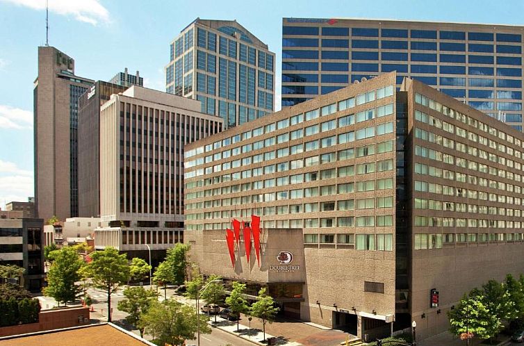 DoubleTree by Hilton Downtown Nashville