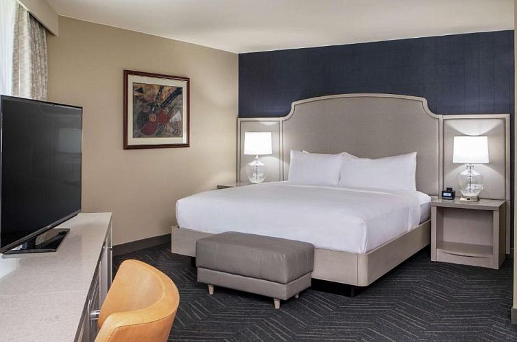 DoubleTree by Hilton Downtown Nashville