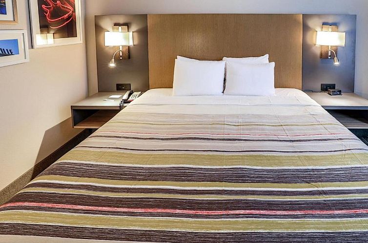 Country Inn & Suites by Radisson, Nashville Airport, TN