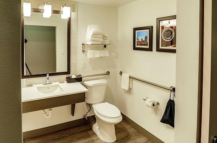 Country Inn & Suites by Radisson, Nashville Airport, TN