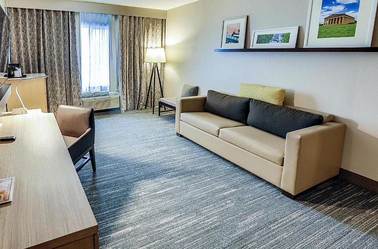 Country Inn & Suites by Radisson, Nashville Airport, TN