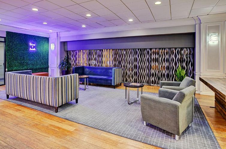 Holiday Inn Express Nashville-Downtown Conference Center, an