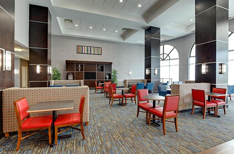 Holiday Inn Express Nashville-Opryland, an IHG Hotel
