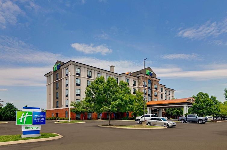 Holiday Inn Express Nashville-Opryland, an IHG Hotel