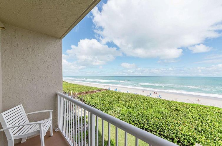 DoubleTree Suites by Hilton Melbourne Beach Oceanfront