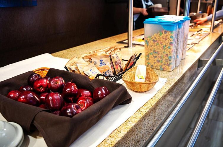 Crystal Inn Hotel & Suites - Midvalley