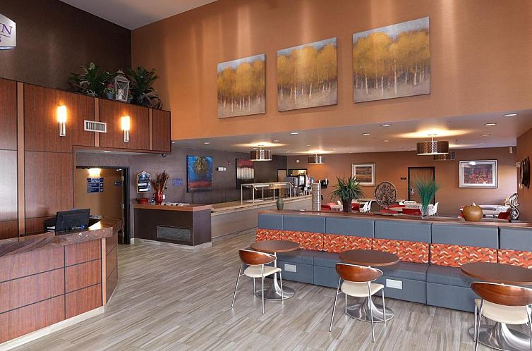 Crystal Inn Hotel & Suites - Midvalley