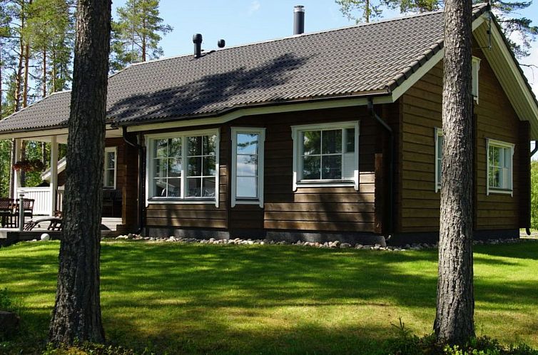 Vakantiehuis Ferienvilla mit Sauna und Garten am See
