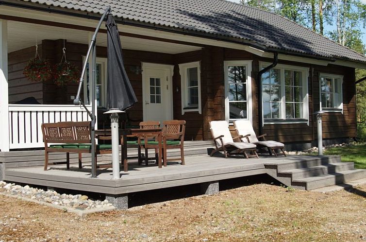 Vakantiehuis Ferienvilla mit Sauna und Garten am See
