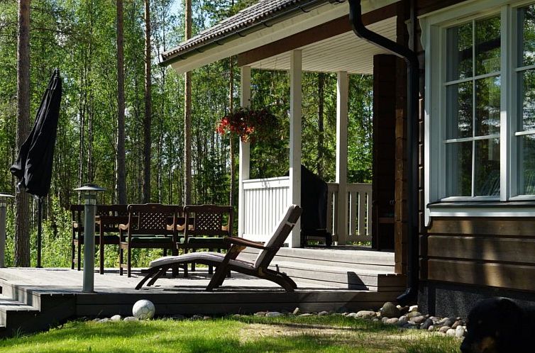 Vakantiehuis Ferienvilla mit Sauna und Garten am See