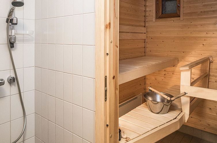 Vakantiehuis Karhunvartijan linna a3