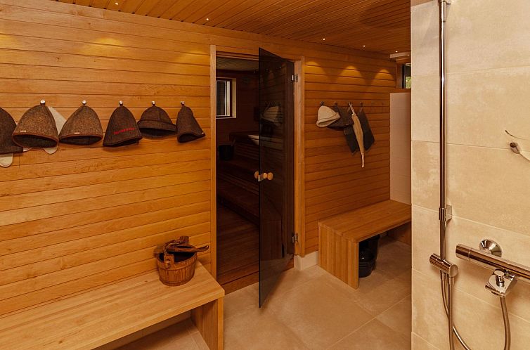 Vakantiehuis Holy lake chalet a