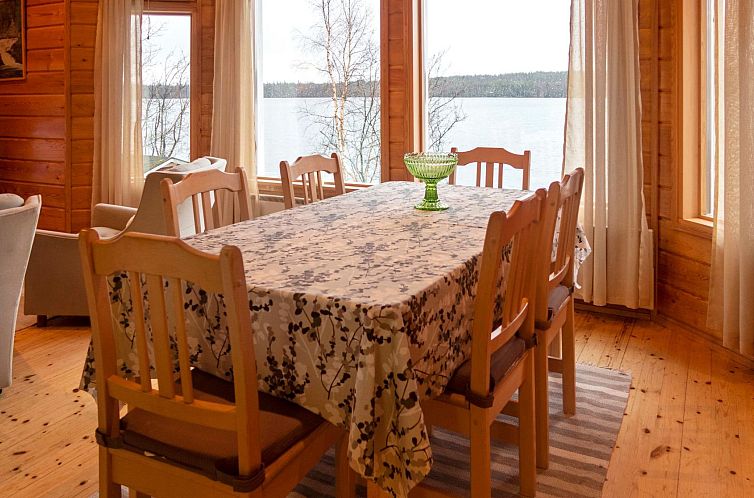 Vakantiehuis Pesäkolo