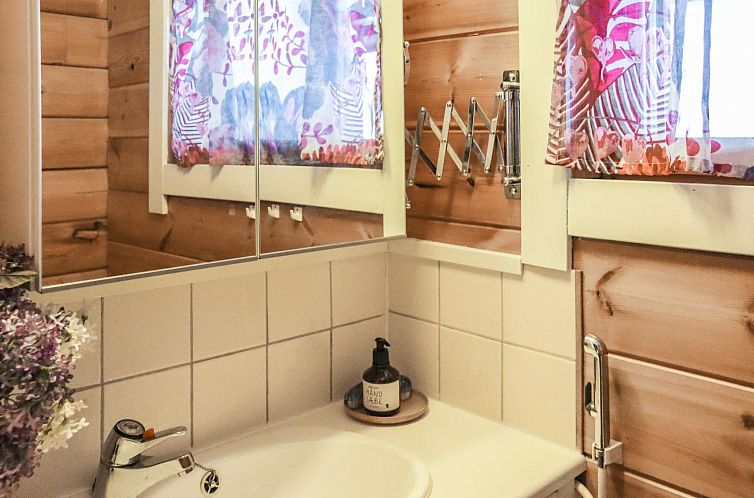 Vakantiehuis Hyrynpirtti mökki
