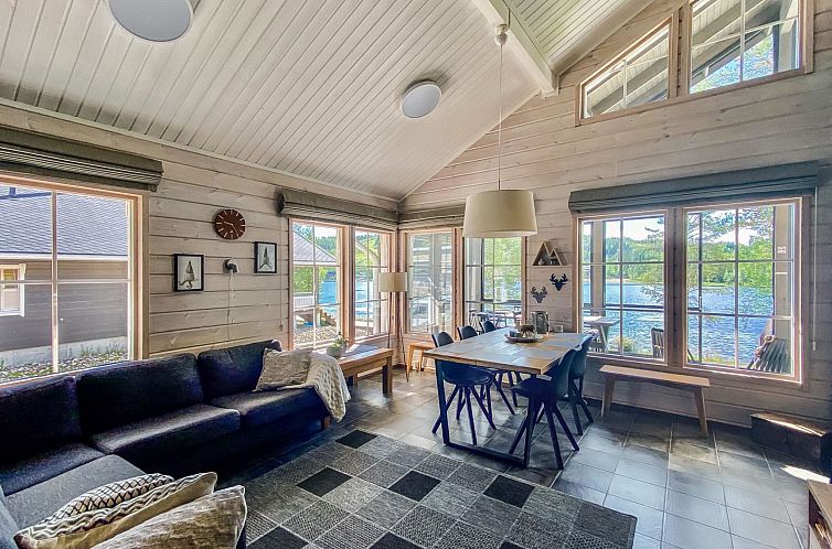 Vakantiehuis Aurinko-saaga 2 paritalo lasiterassihuon