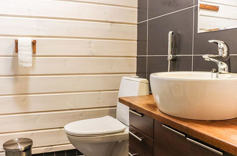 Vakantiehuis Aurinko-saaga 2 paritalo lasiterassihuon
