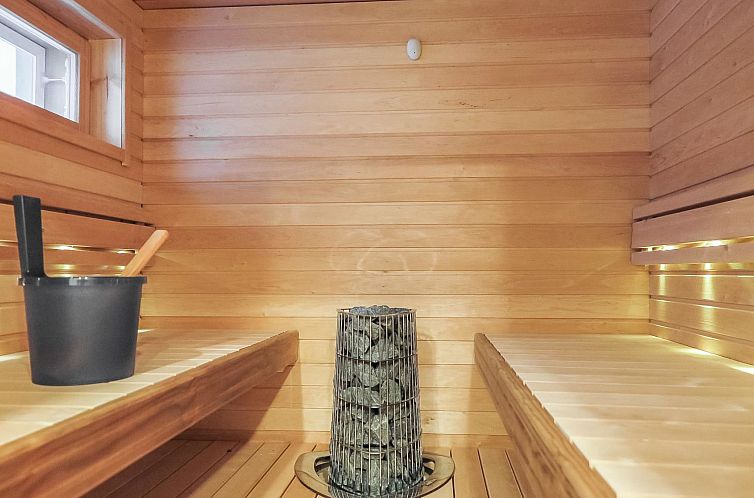 Vakantiehuis Karhu a