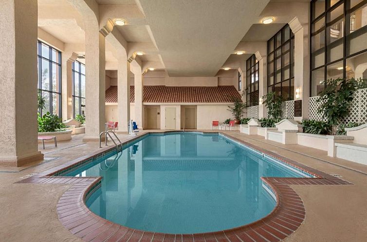 Embassy Suites Baton Rouge