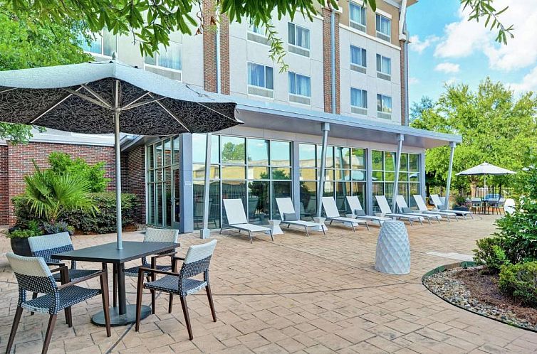 DoubleTree by Hilton Baton Rouge